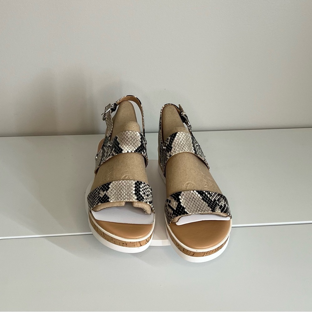BNWT Mark Fisher Women's Leather Sandals in Snake print